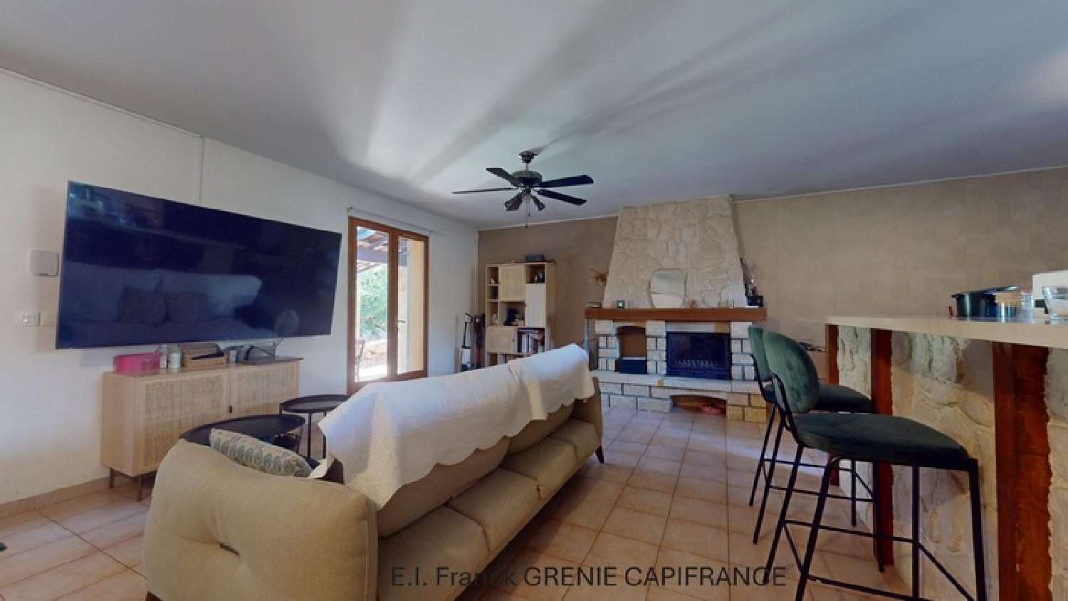 à vendre maison La Roquebrussanne Var 2