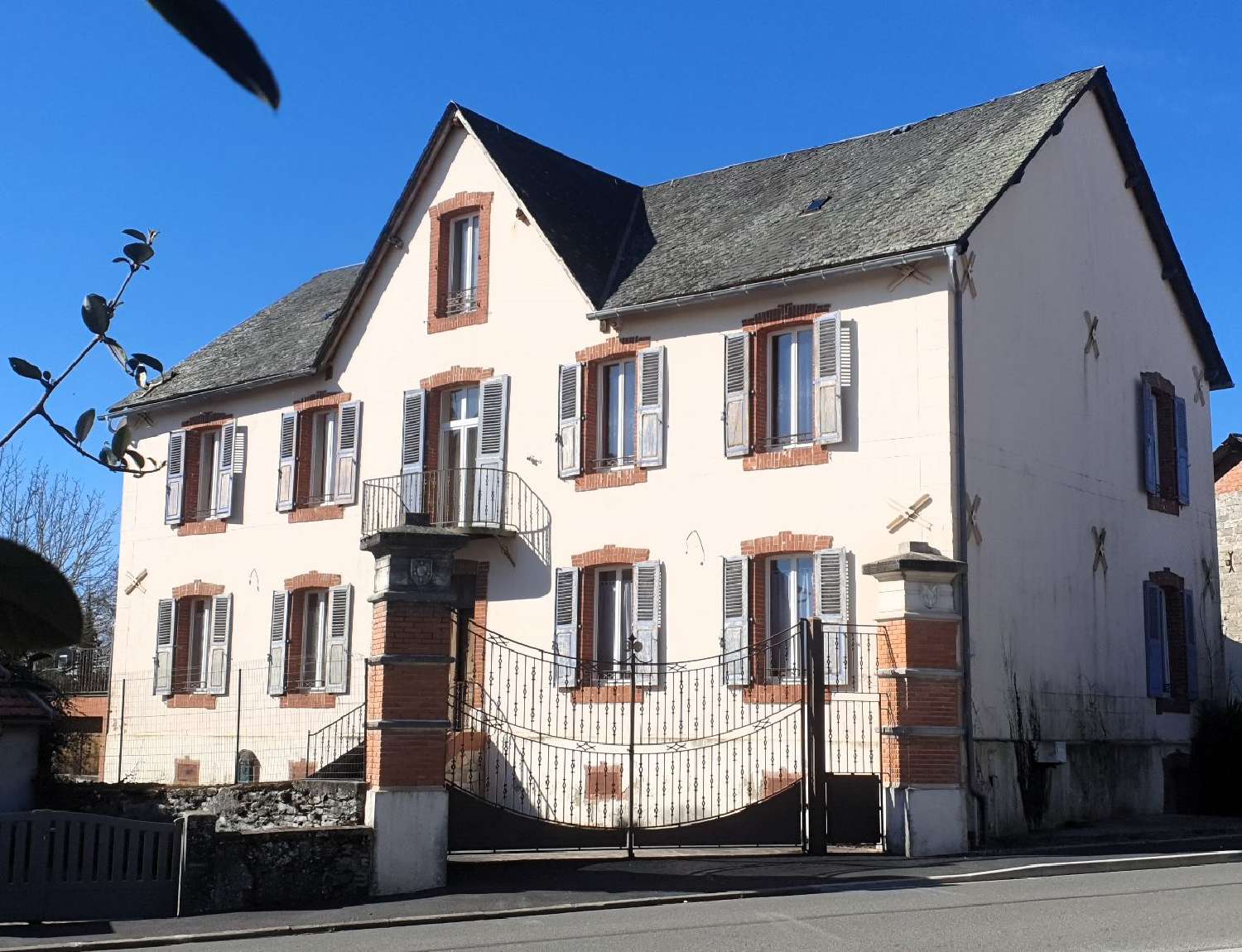 à vendre maison La Salvetat-Peyralès Aveyron 1