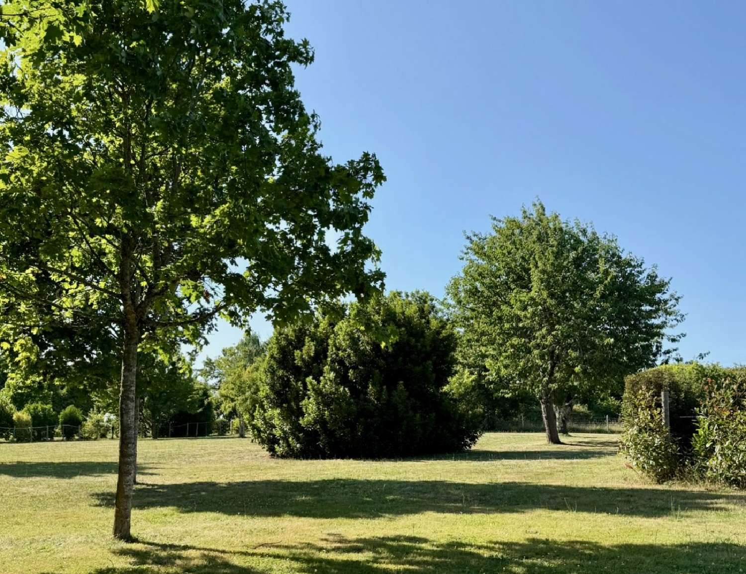 for sale house Le Bouchage Charente 2