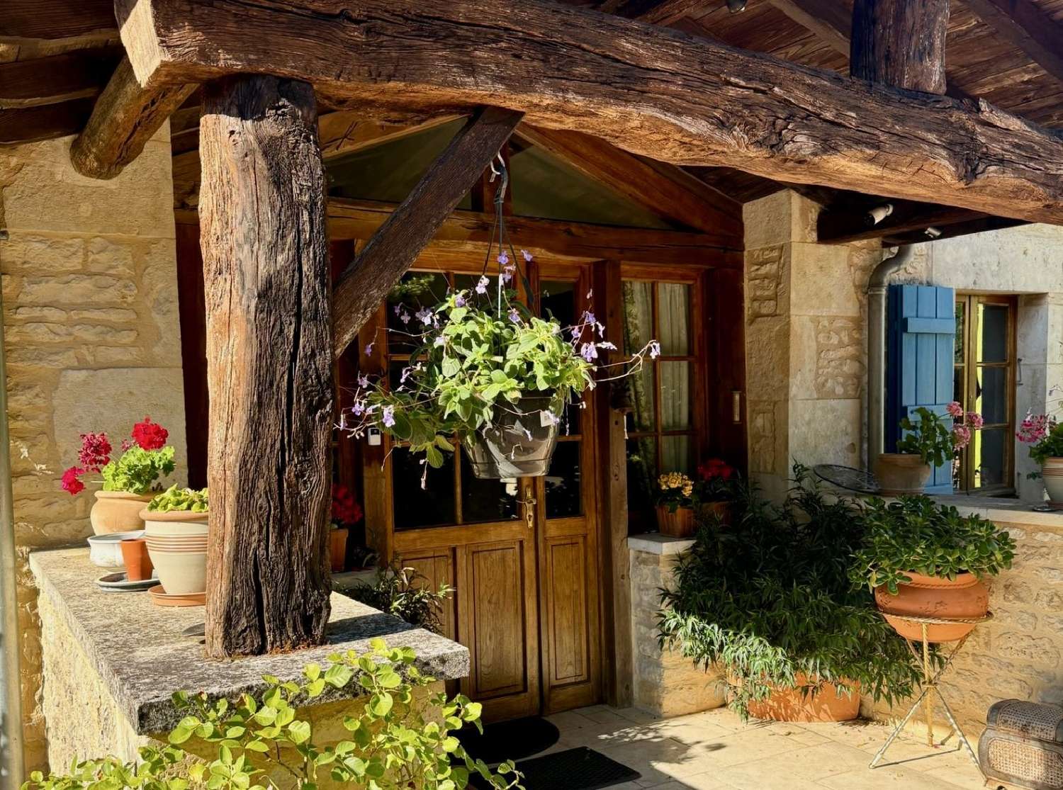 for sale house Le Bouchage Charente 3