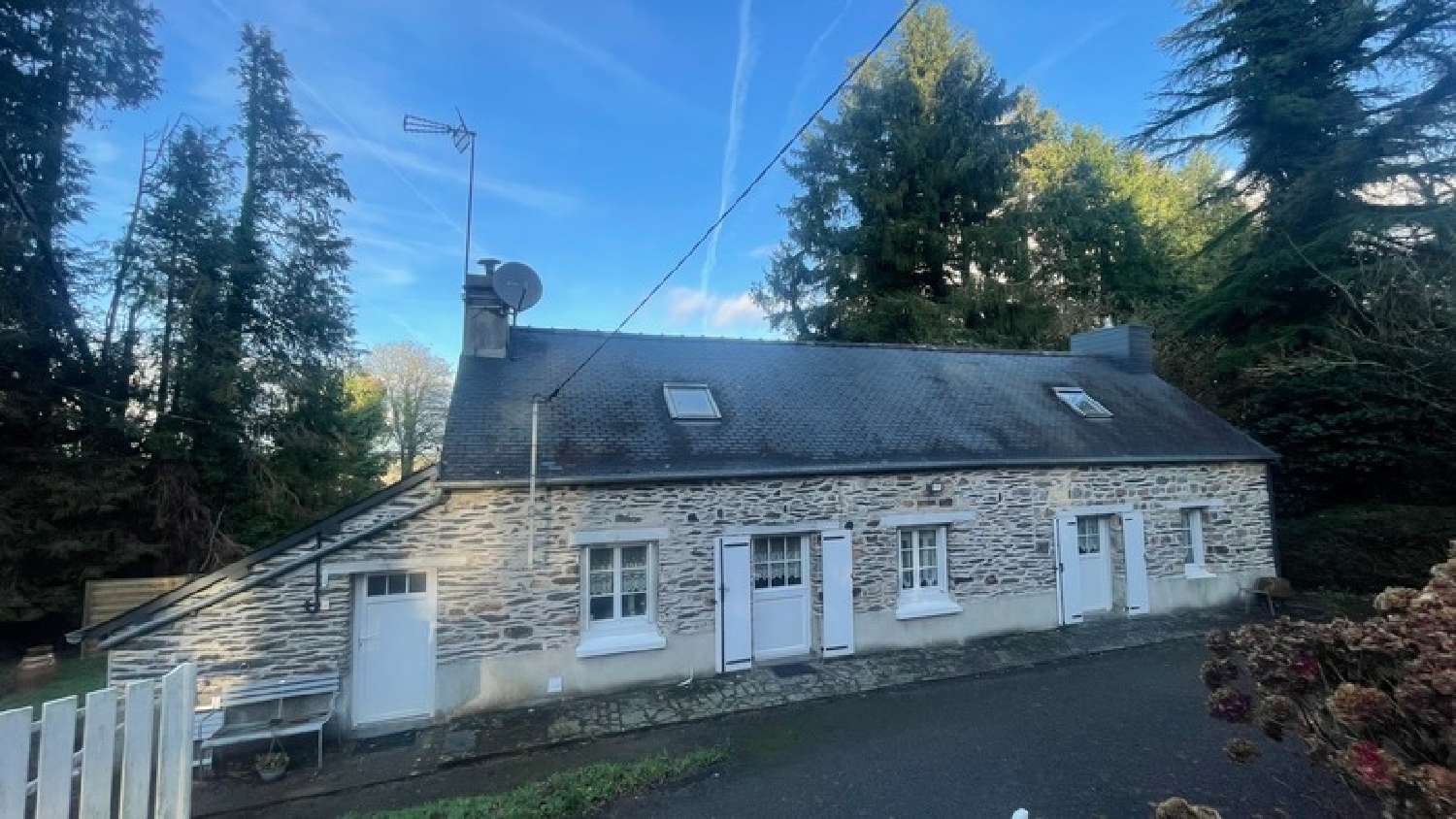 à vendre maison Lescouët-Gouarec Côtes-d'Armor 2