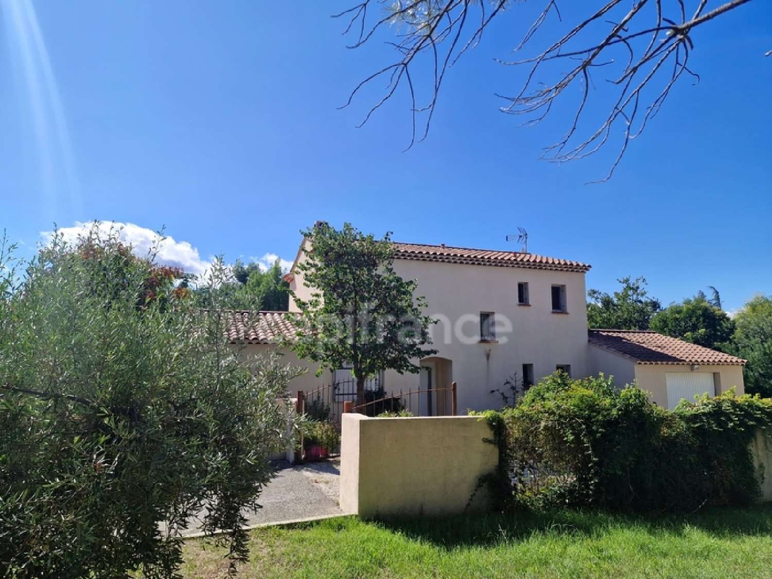 for sale house Lourmarin Vaucluse 2