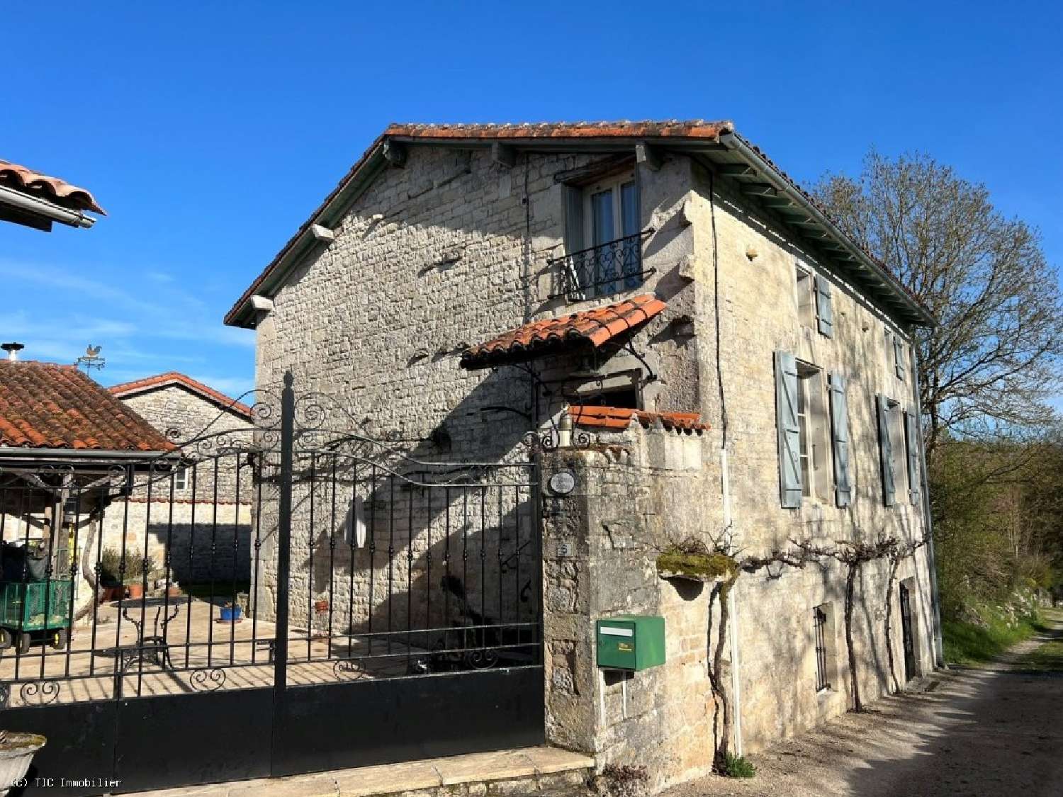 for sale house Mansle Charente 1