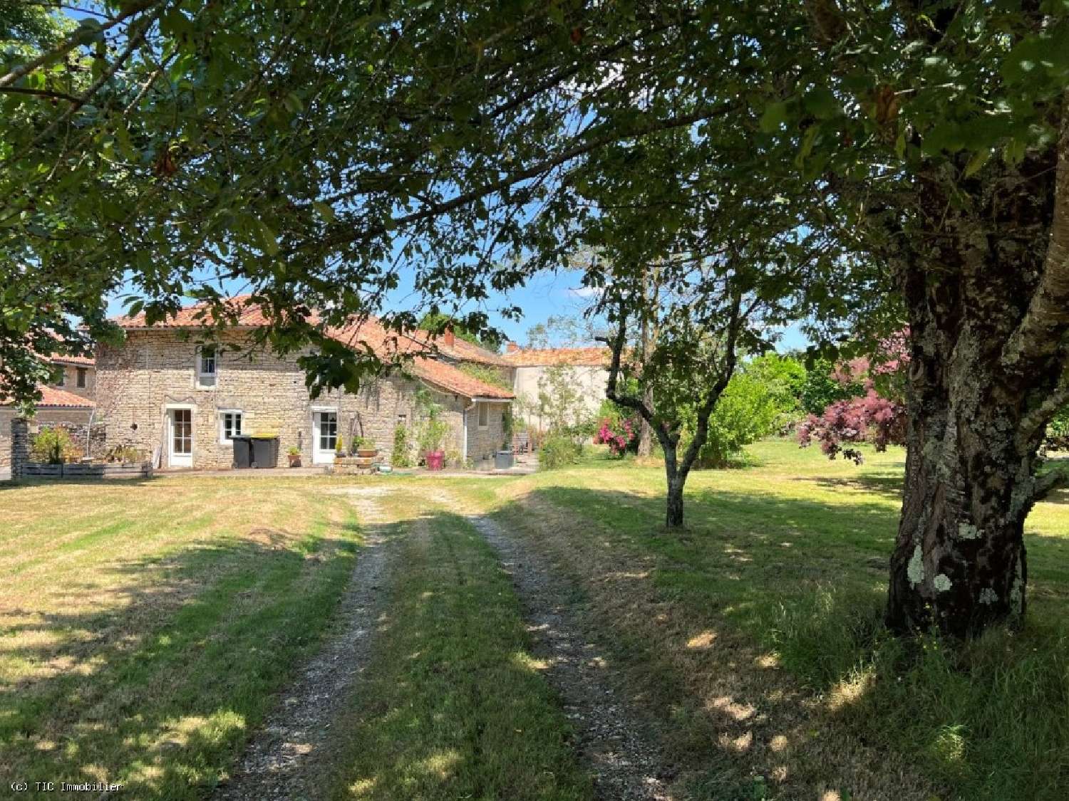  for sale house Nanteuil-en-Vallée Charente 1