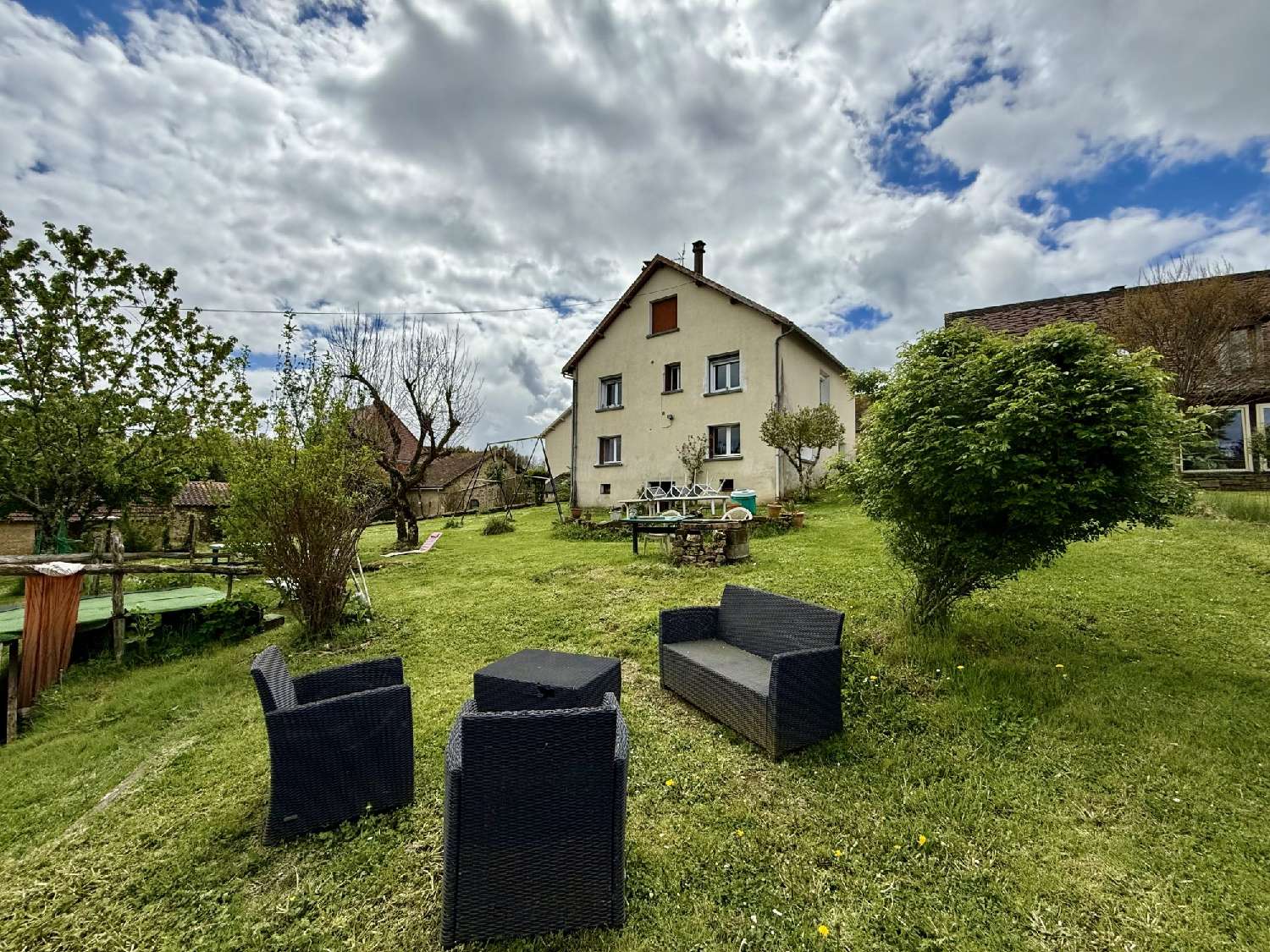 te koop huis Nanthiat Dordogne 2