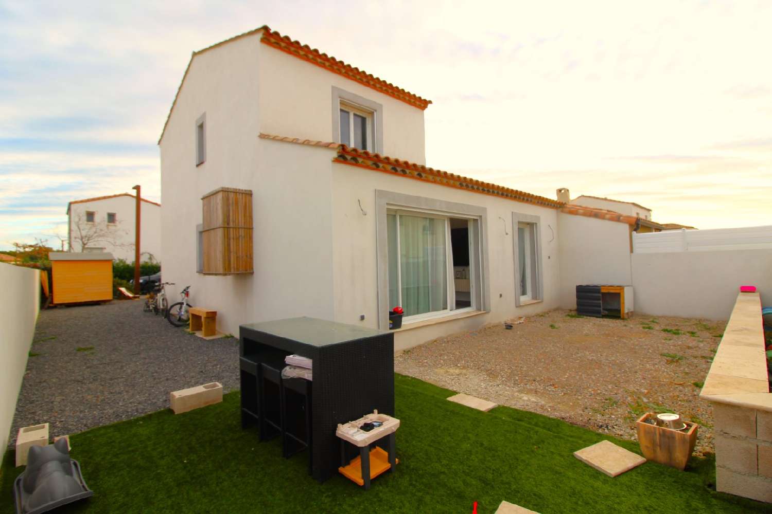  for sale house Pouzolles Hérault 2