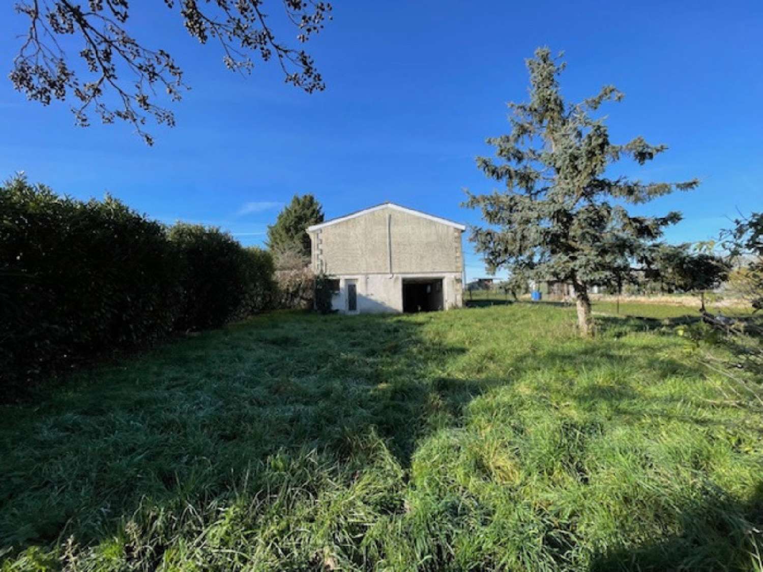 à vendre maison Puymoyen Charente 2