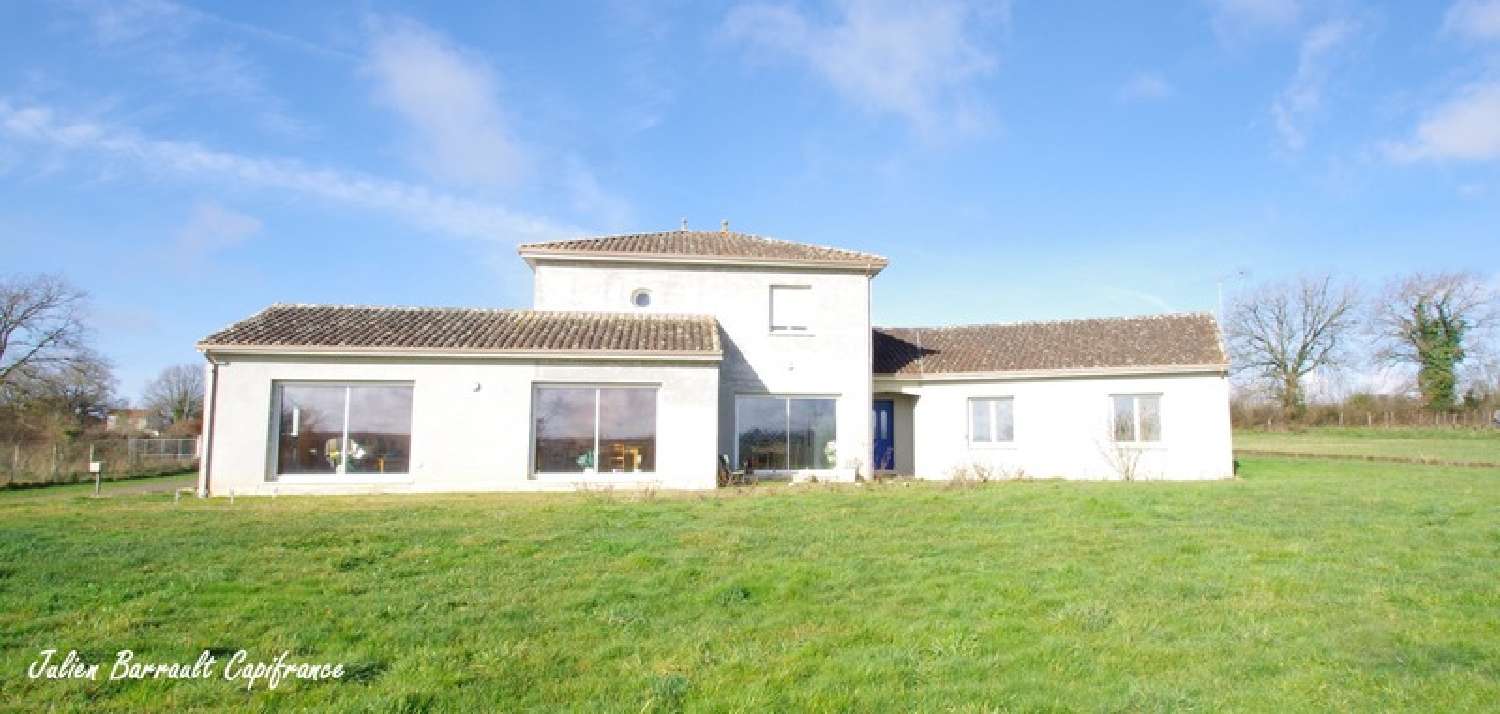  à vendre maison Queaux Vienne 1