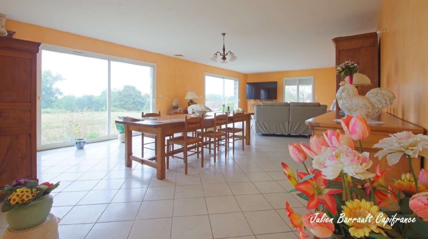  à vendre maison Queaux Vienne 2