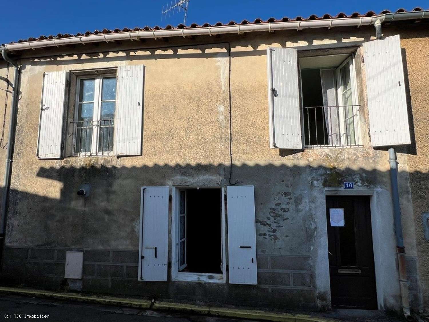  for sale house Ruffec Charente 2