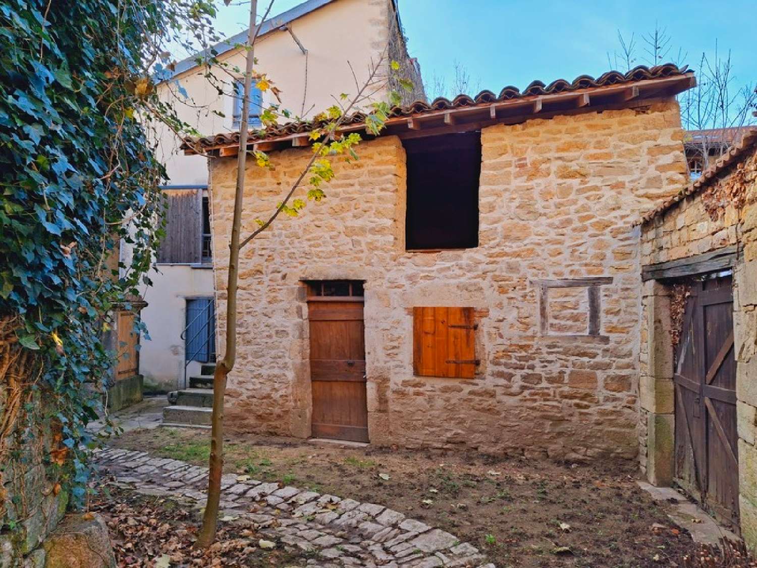 for sale house Saint-Amour Jura 1