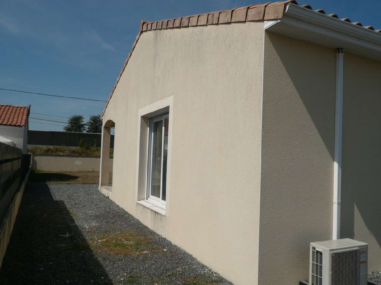  for sale house Saint-Estèphe Charente 8