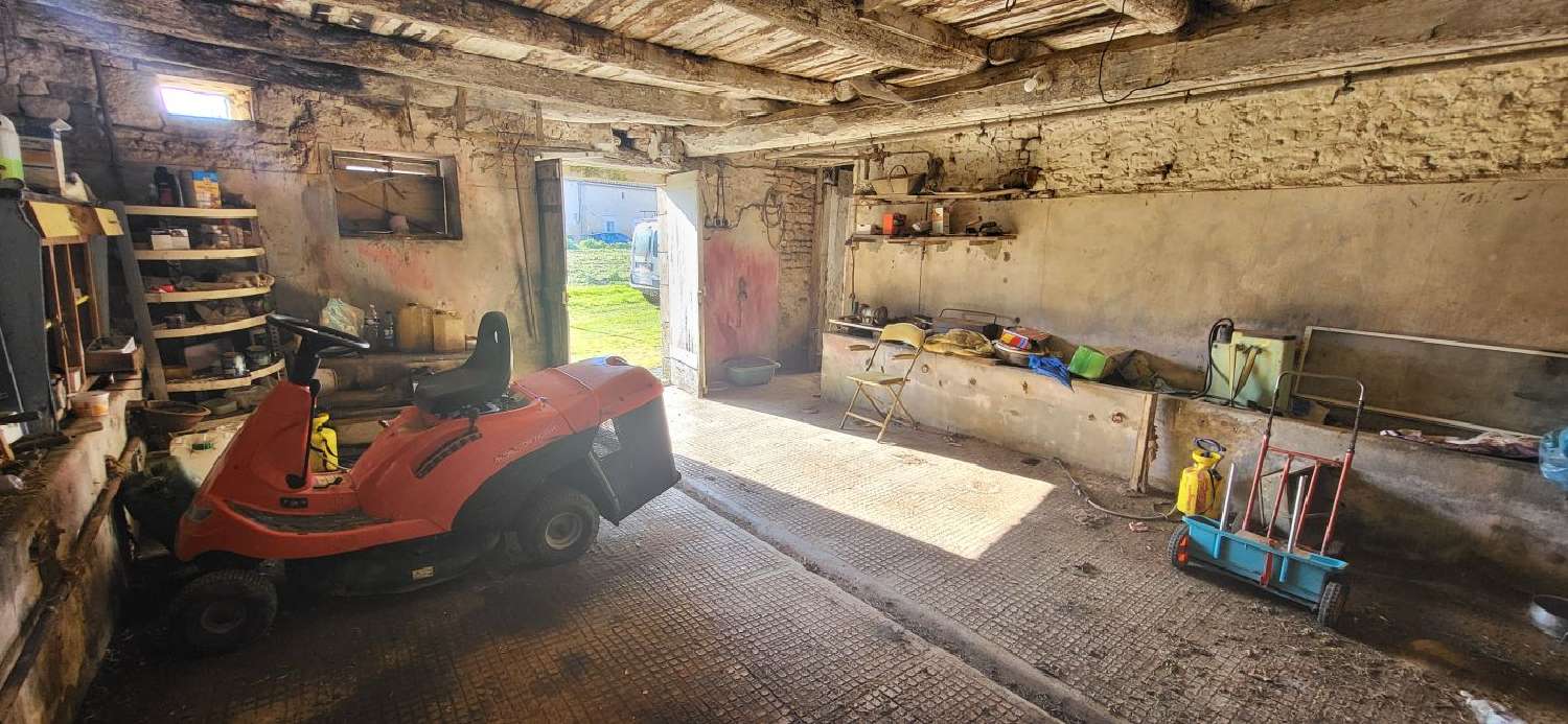 for sale house Saint-Hilaire-des-Loges Vendée 5