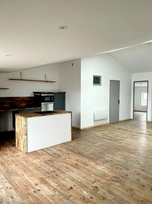 Saint-Jean-d'Angély Charente-Maritime huis foto 7228552