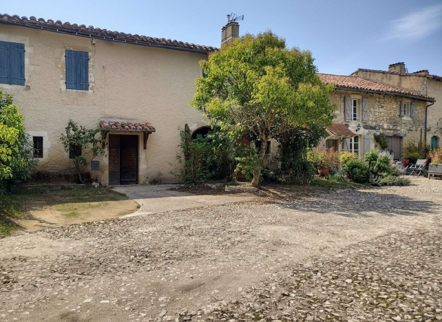 à vendre maison Saint-Lary Gers 2