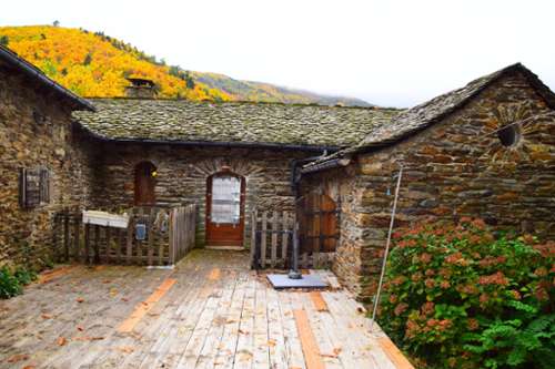 Saint-Privat-de-Vallongue Lozère casa foto 7231054