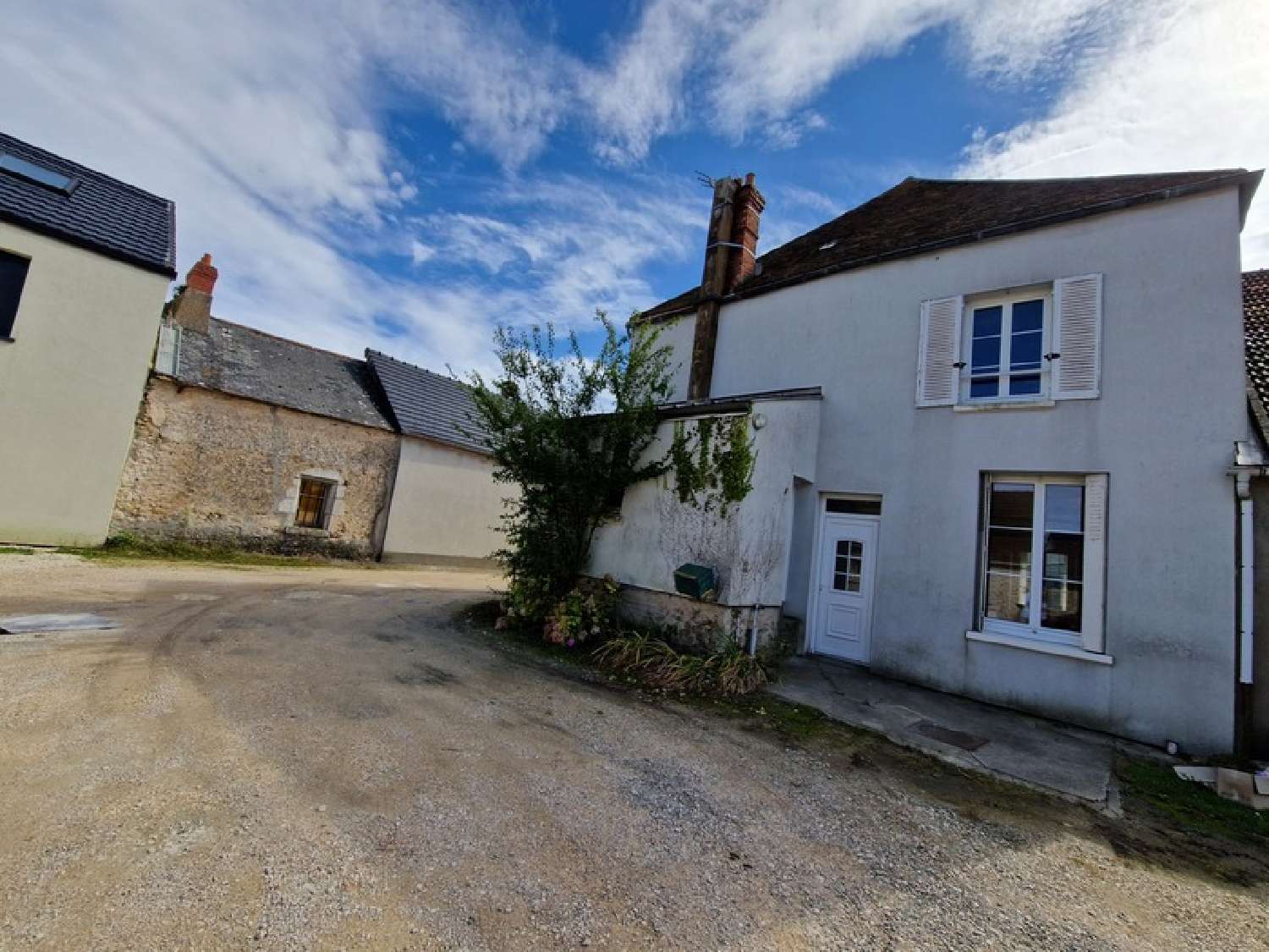 te koop huis Sainville Eure-et-Loir 2