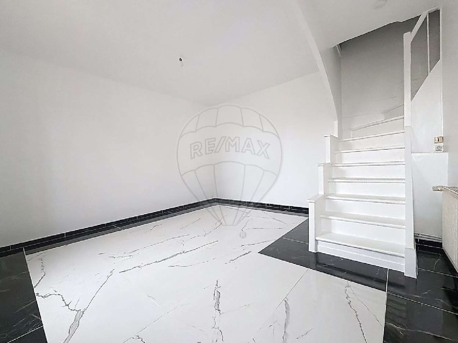 for sale house Sens Yonne 2