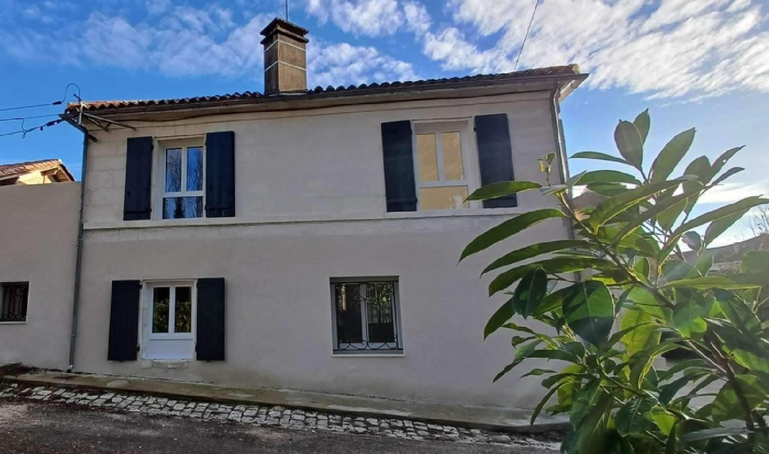 à vendre maison Sireuil Charente 2