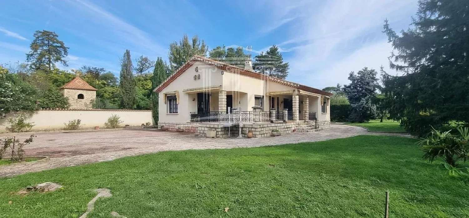 for sale house Sorgues Vaucluse 1