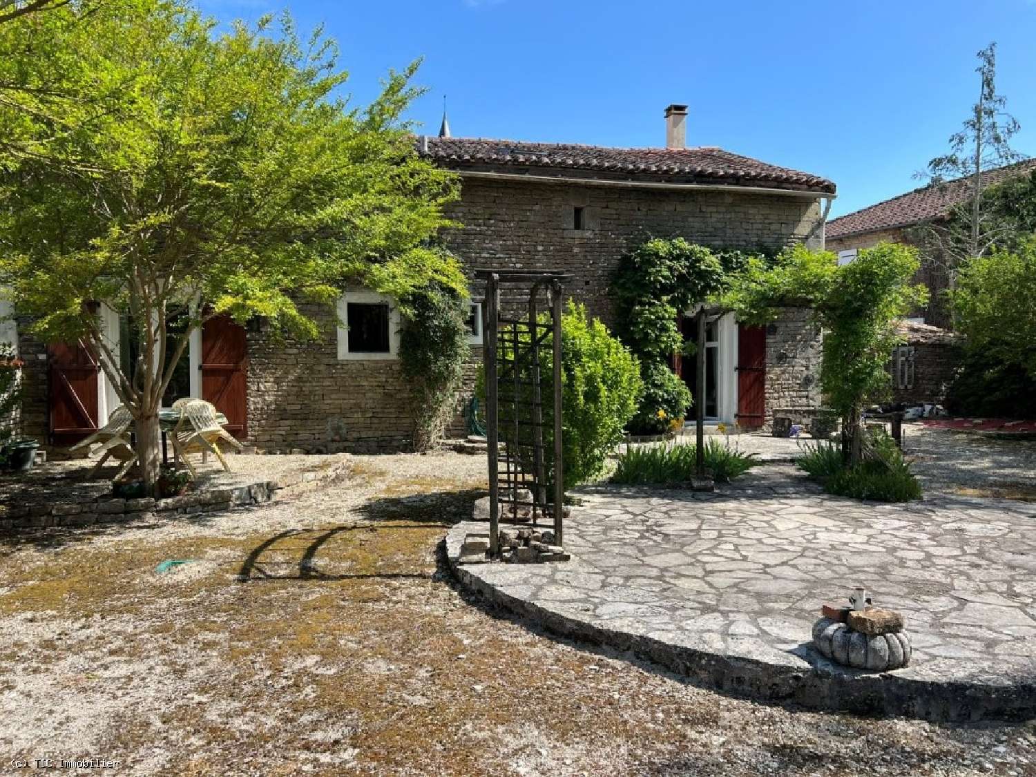  te koop huis Villefagnan Charente 2