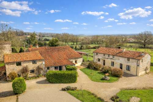 Villefagnan Charente huis foto 7231524