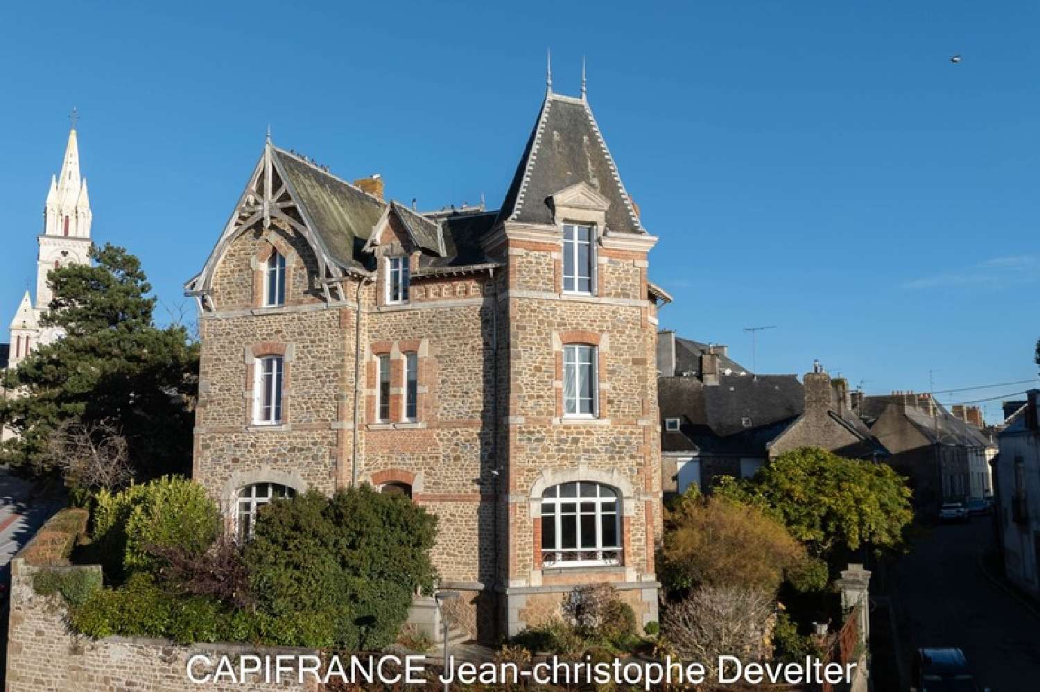  te koop herenhuis Gorron Mayenne 2