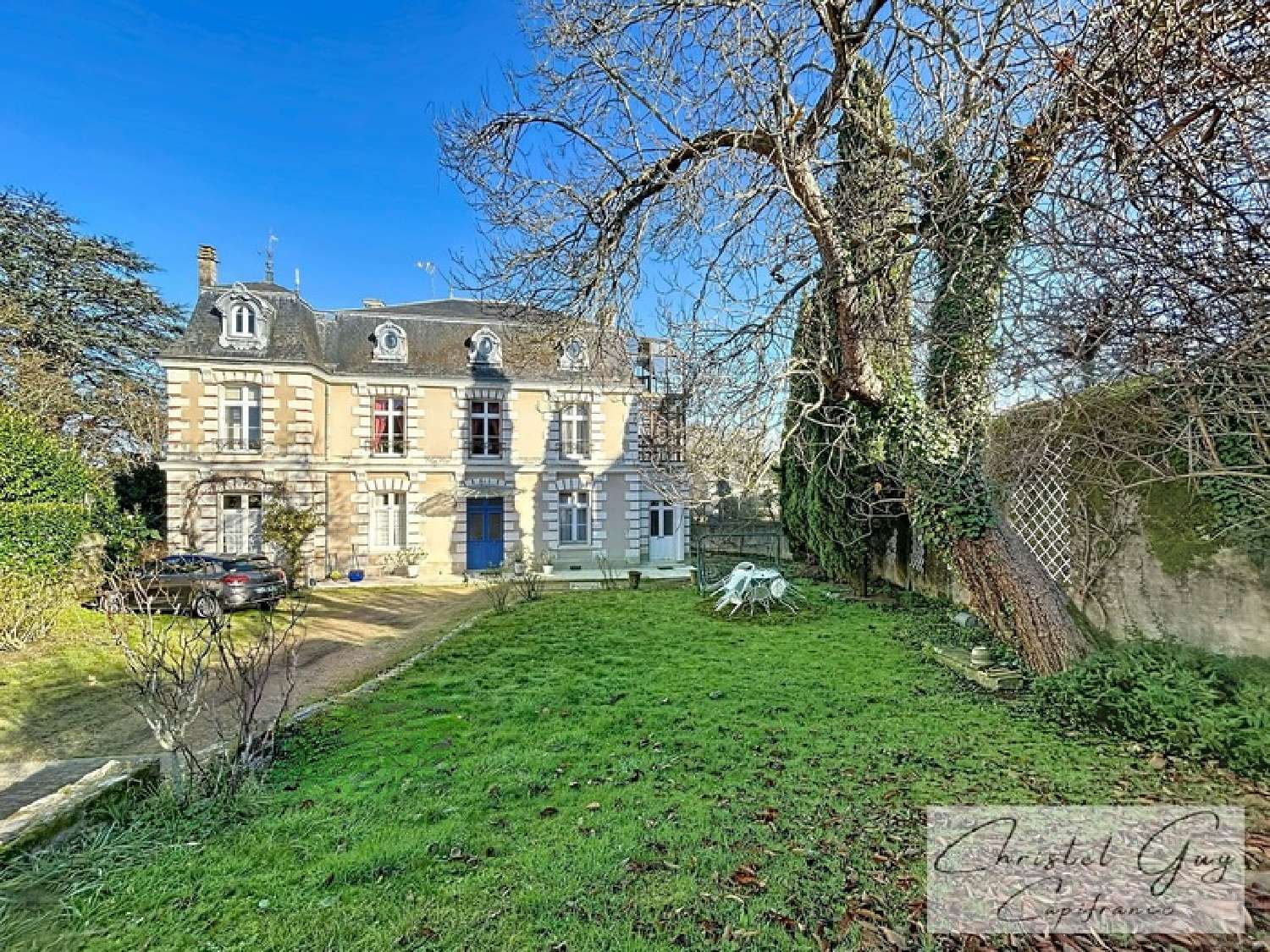 for sale mansion Saint-Pierre-de-Chevillé Sarthe 2