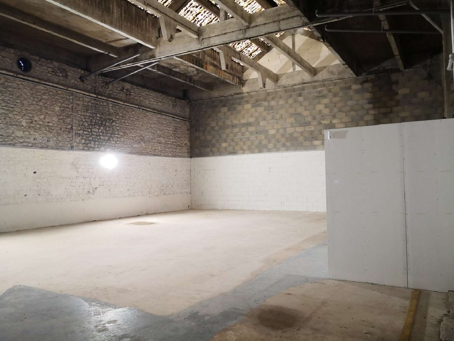  for sale office Montargis Loiret 3