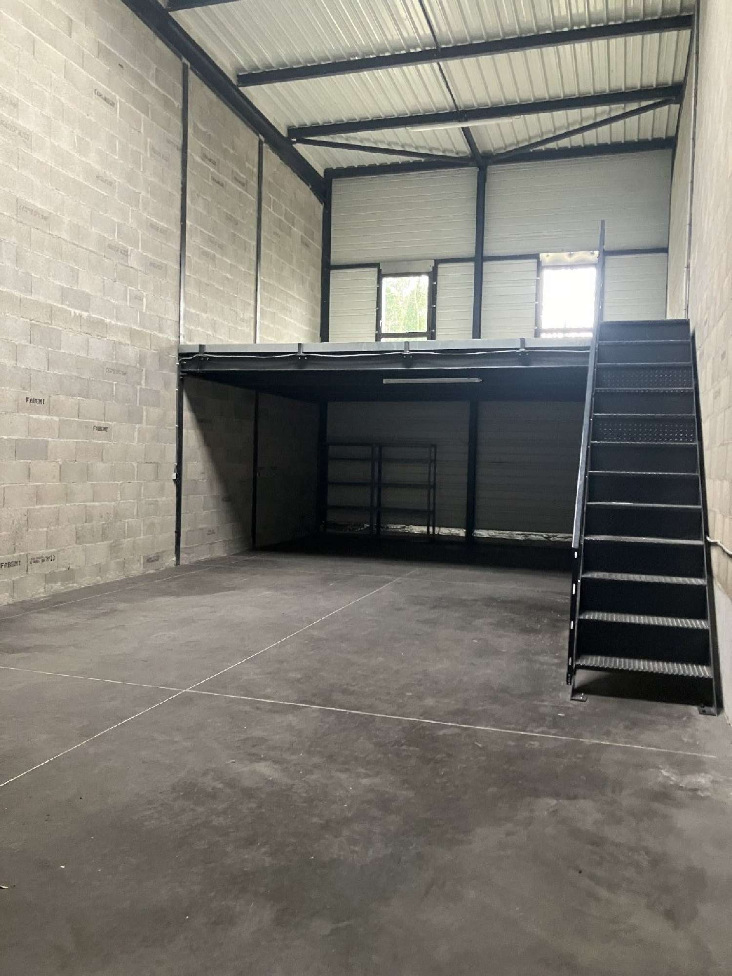 à vendre bureau Vénissieux Rhône 1