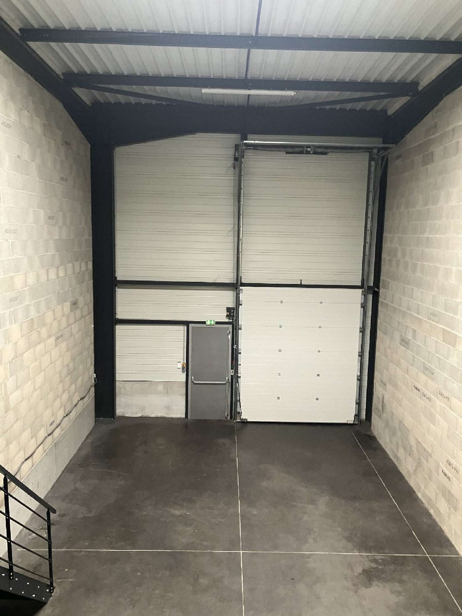 à vendre bureau Vénissieux Rhône 5