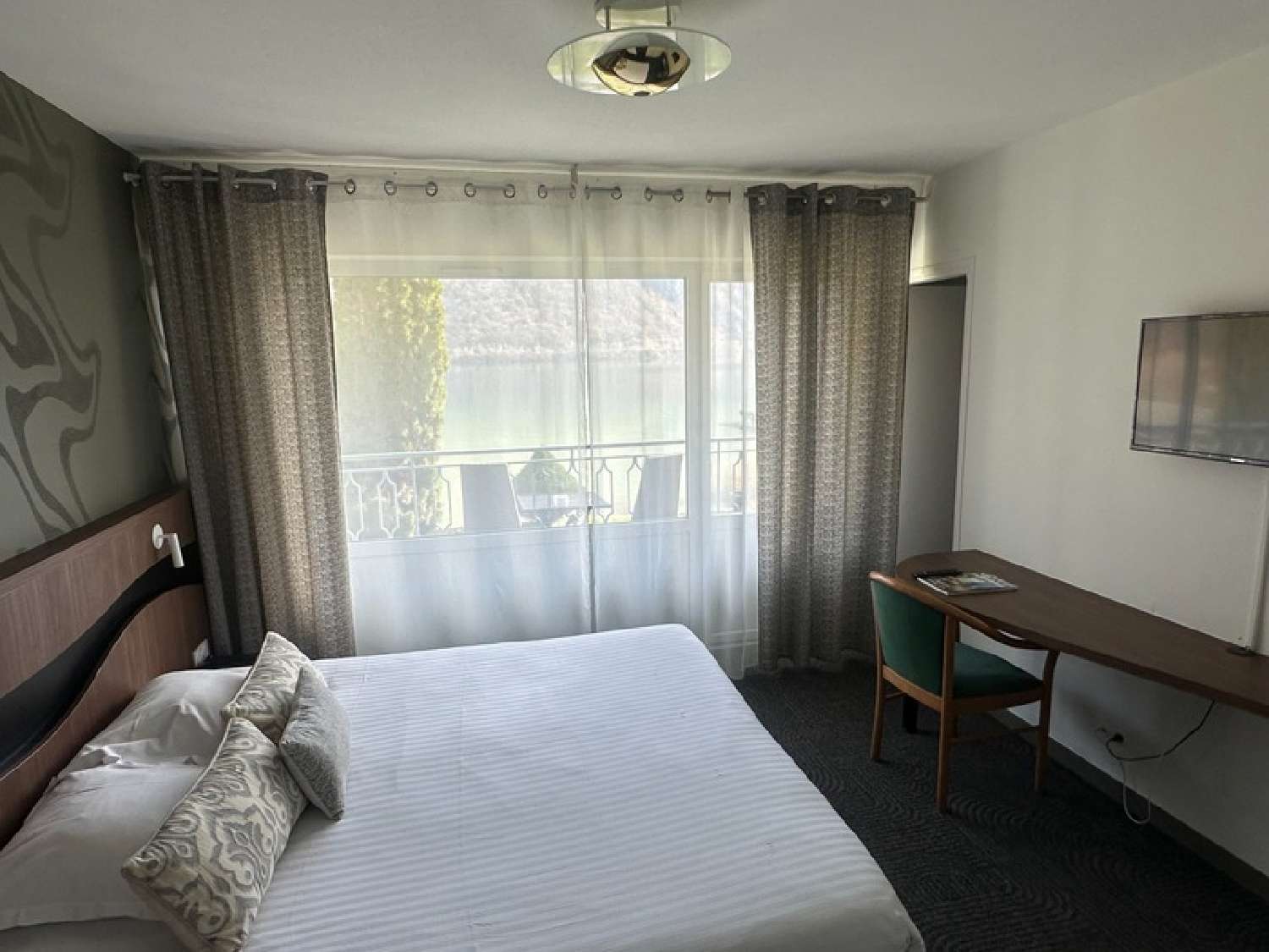 for sale restaurant Nances Savoie 6