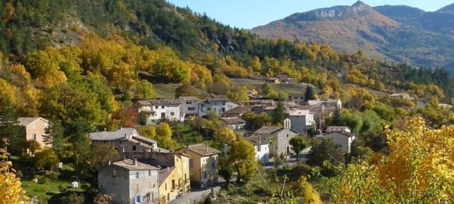  for sale terrain Chaudon-Norante Alpes-de-Haute-Provence 1