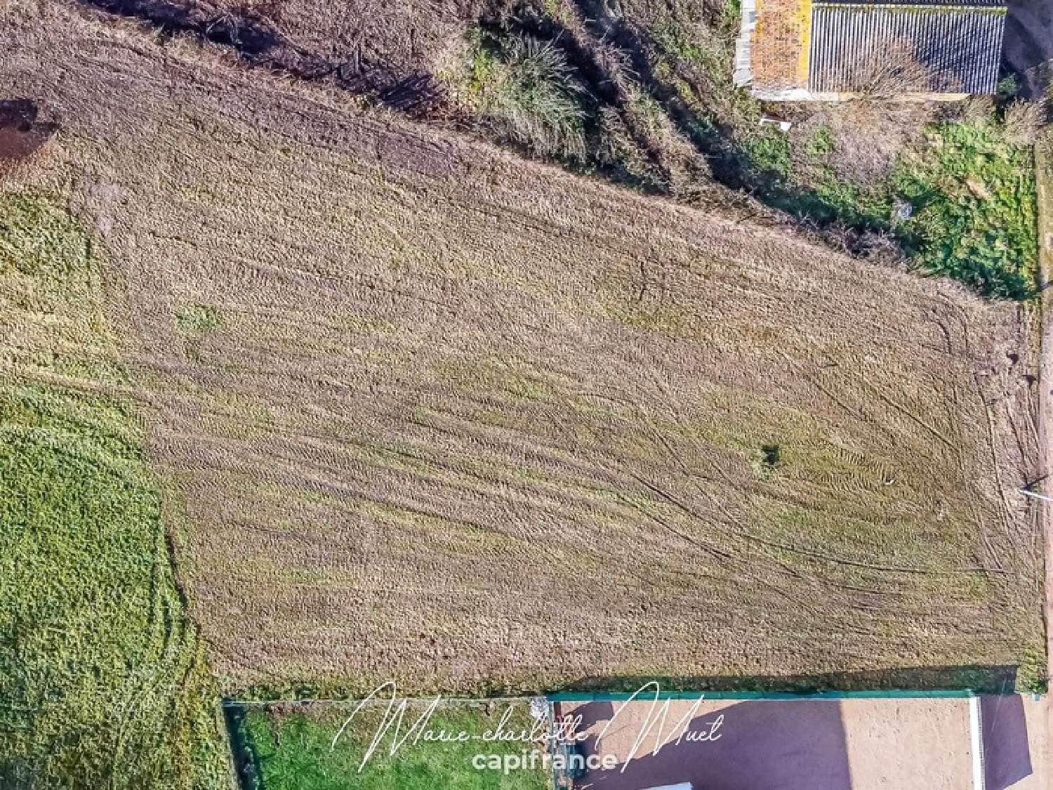 te koop terrein Gorrevod Ain 3