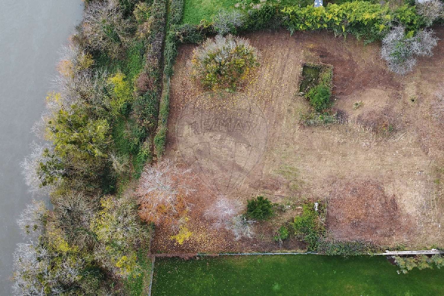  kaufen Grundstück Saint-Ay Loiret 1