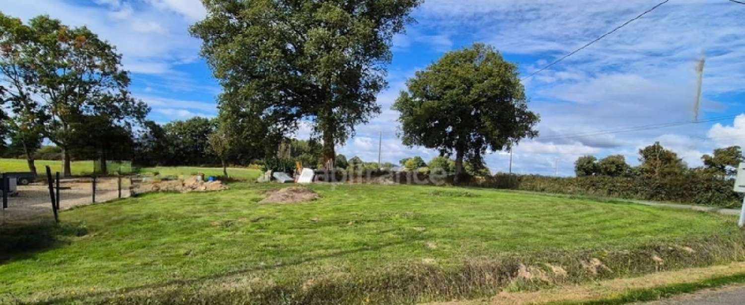 te koop terrein Saint-Baudelle Mayenne 1