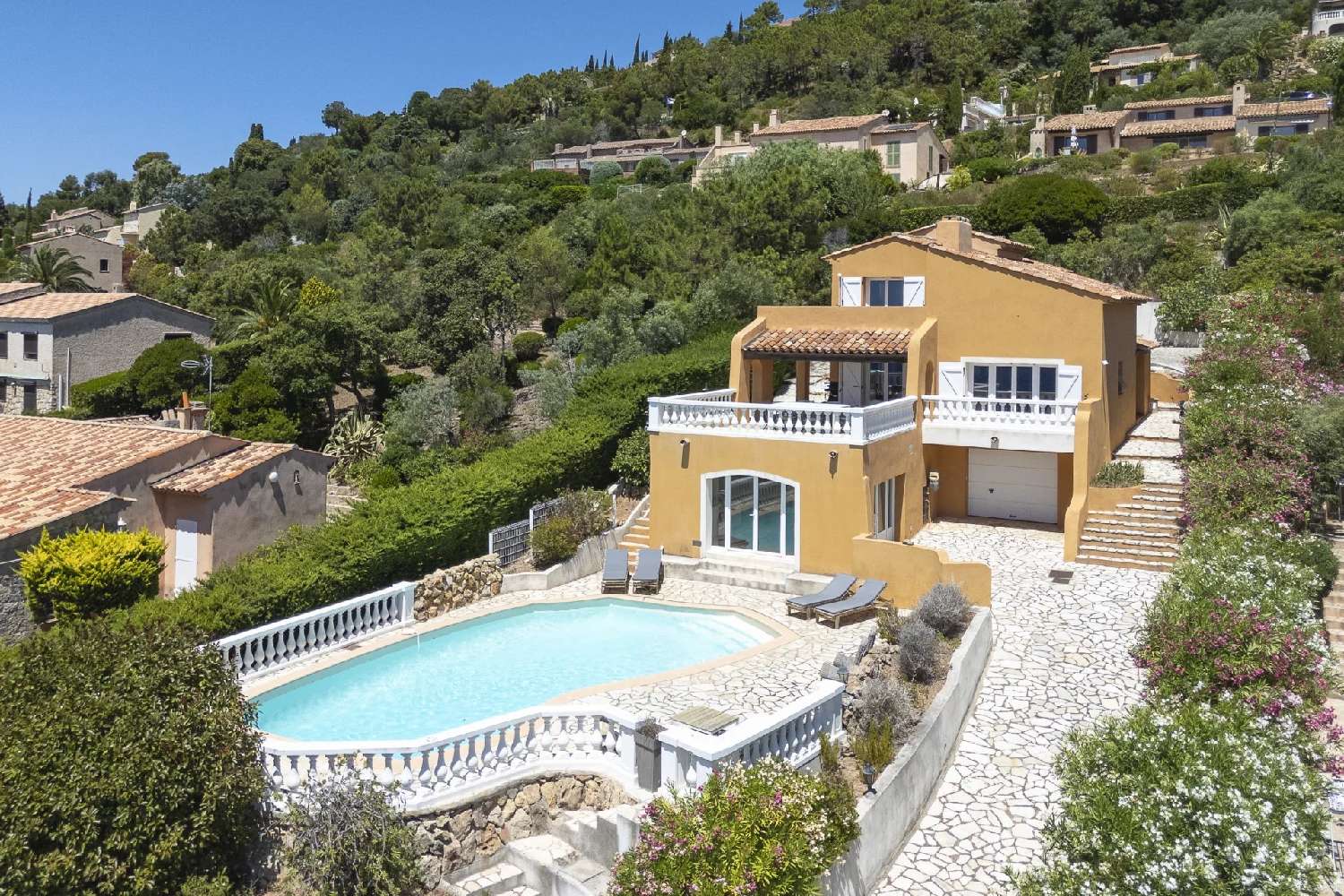 te koop villa Anthéor Var 2