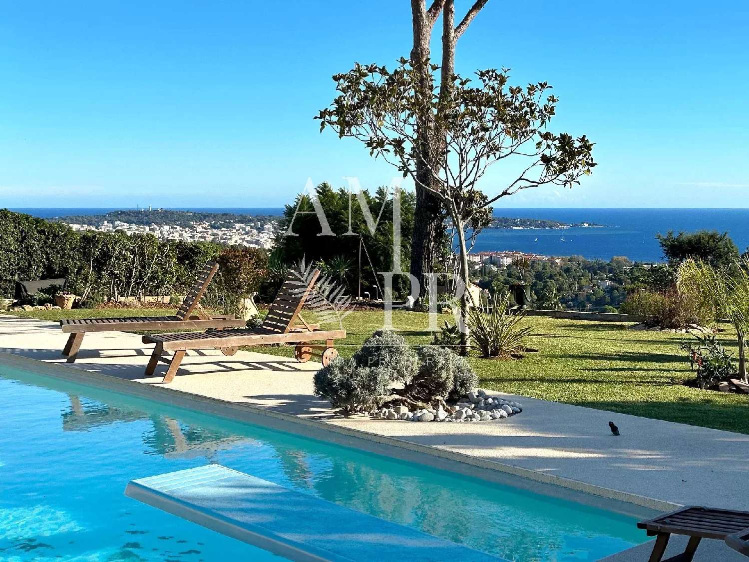 à vendre villa Antibes Alpes-Maritimes 6