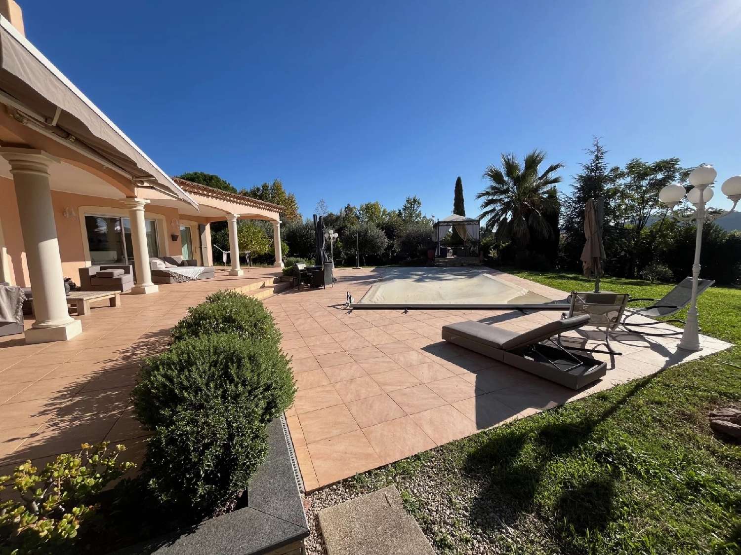  te koop villa Bagnols-en-Forêt Var 7