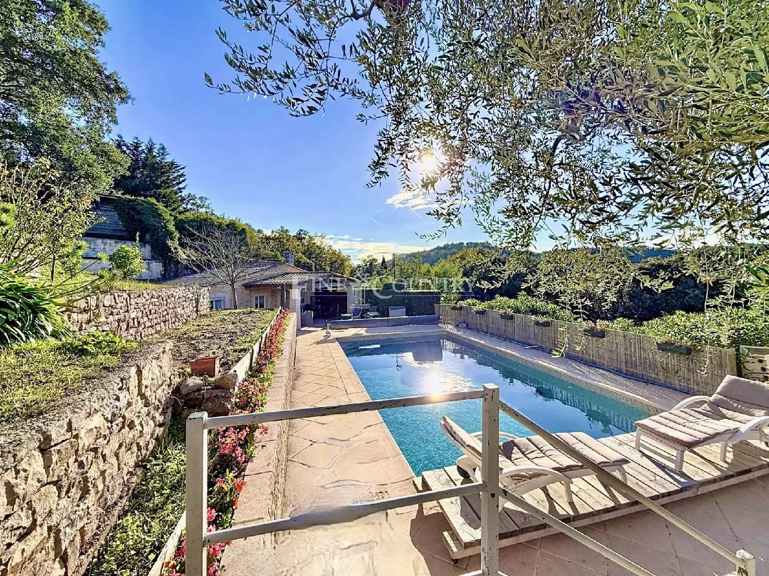 te koop villa Bagnols-en-Forêt Var 1