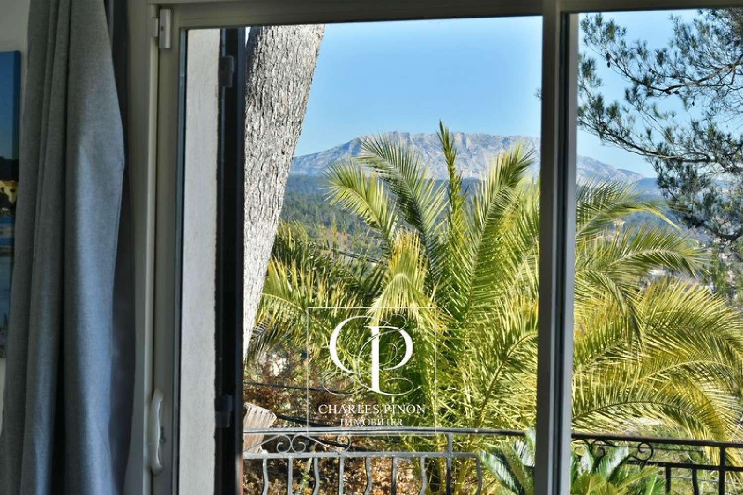 te koop villa Bouc-Bel-Air Bouches-du-Rhône 2