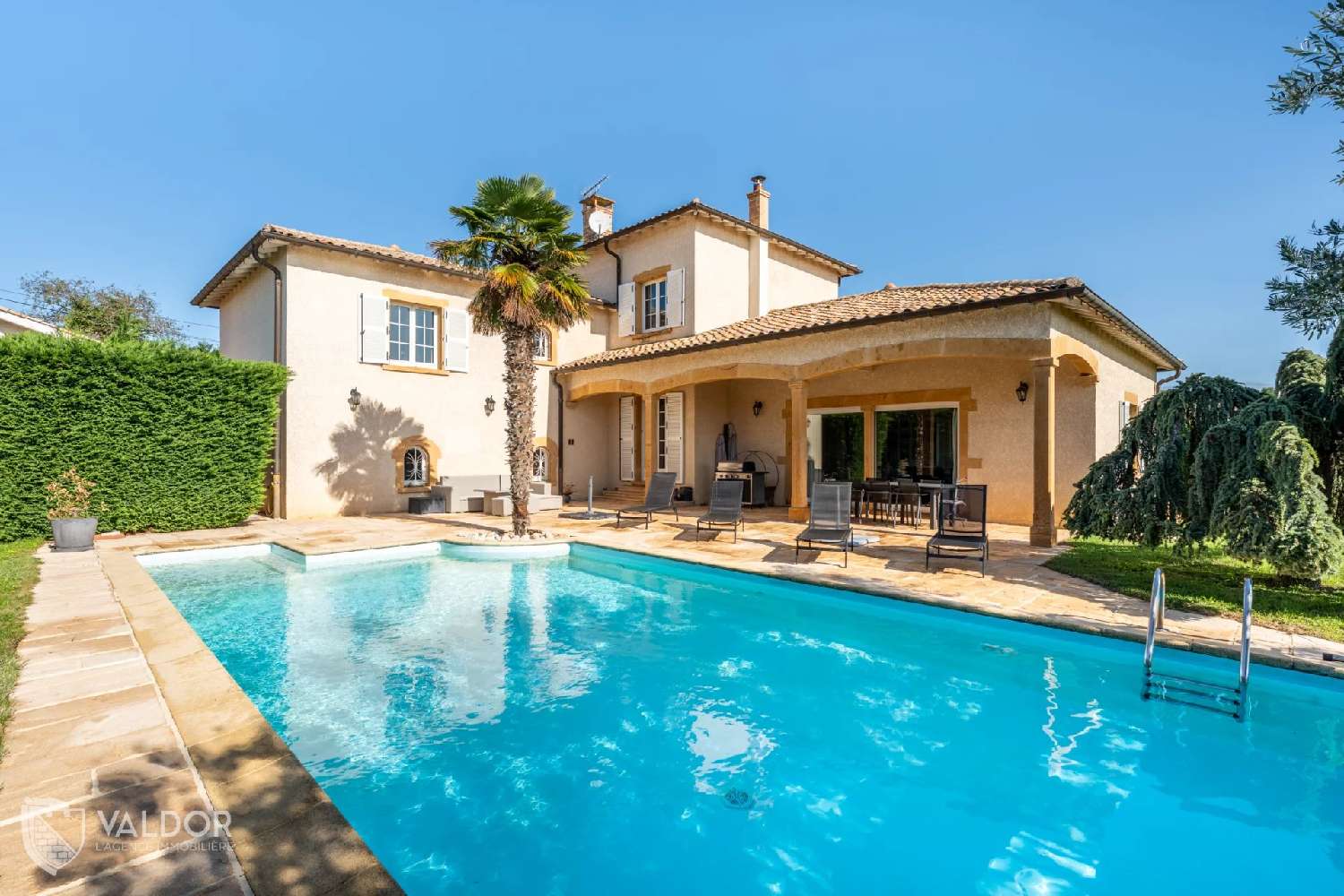 te koop villa Cogny Cher 1