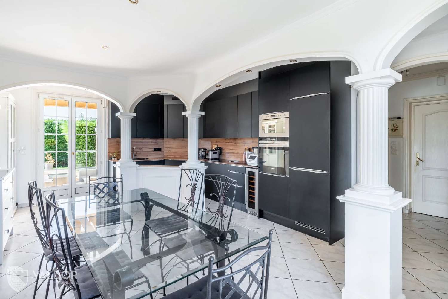 te koop villa Cogny Cher 8