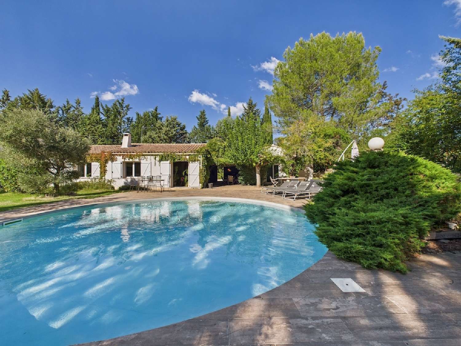 te koop villa Jouques Bouches-du-Rhône 1