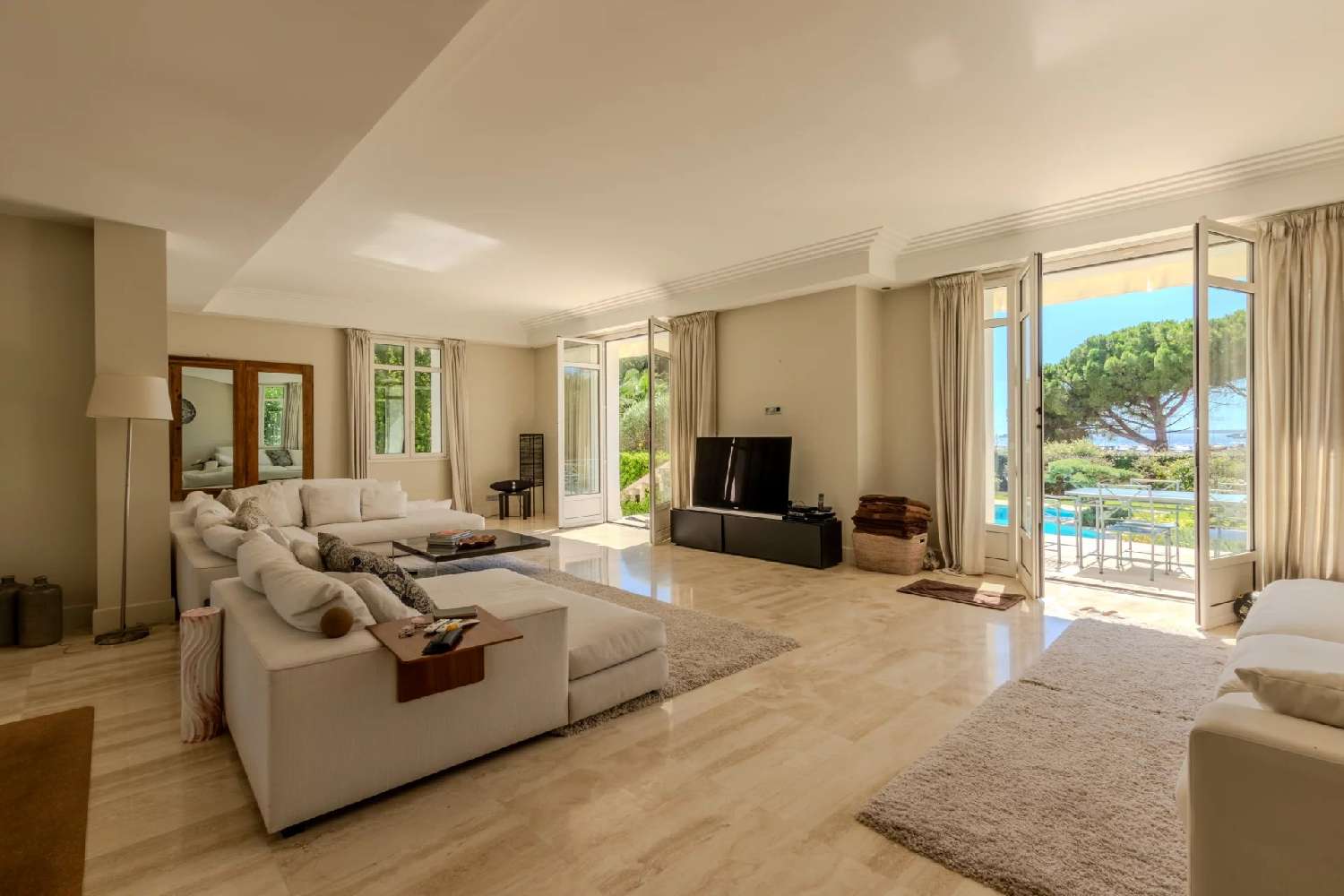 for sale villa Juan-les-Pins Alpes-Maritimes 7