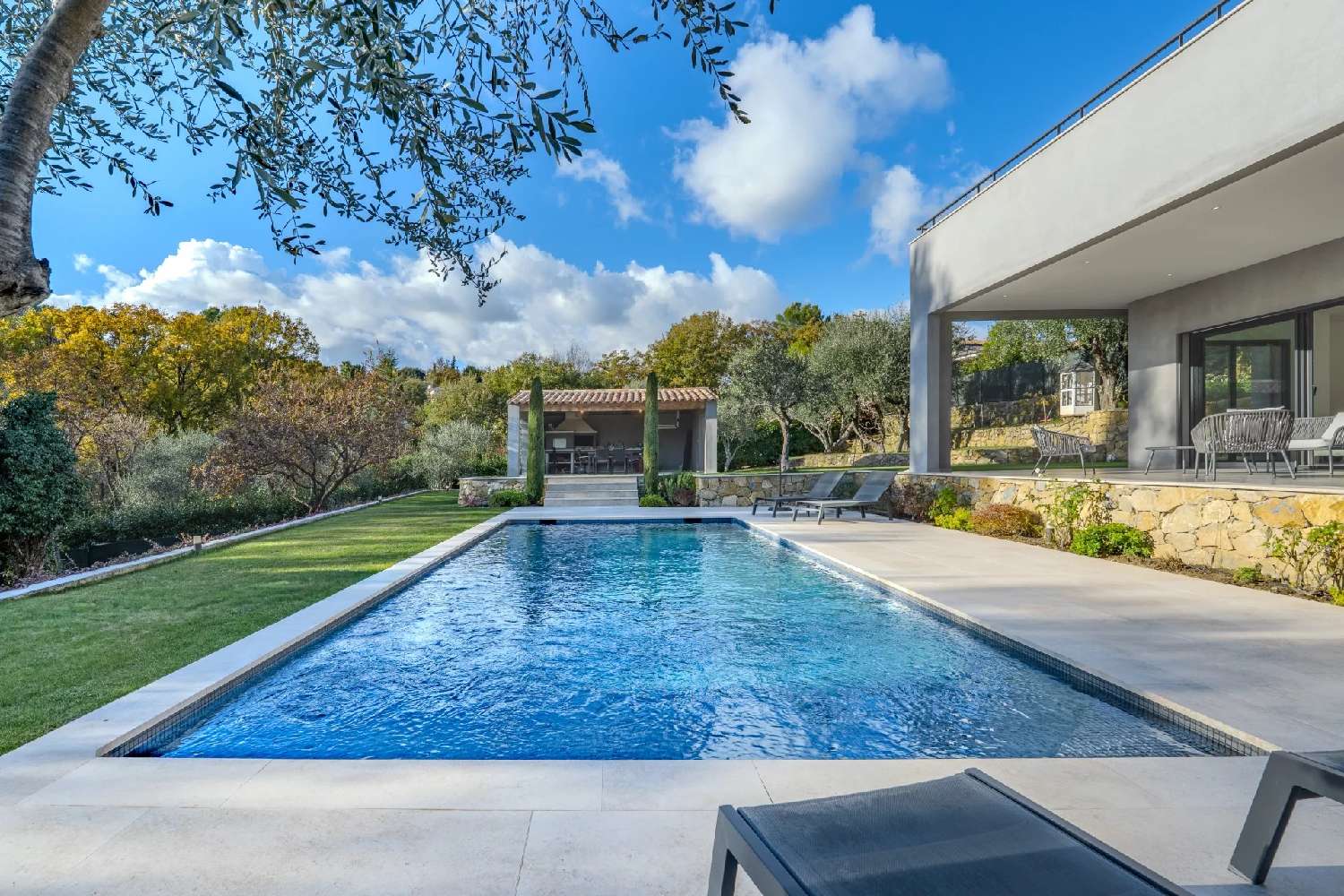  te koop villa Le Rouret Alpes-Maritimes 2