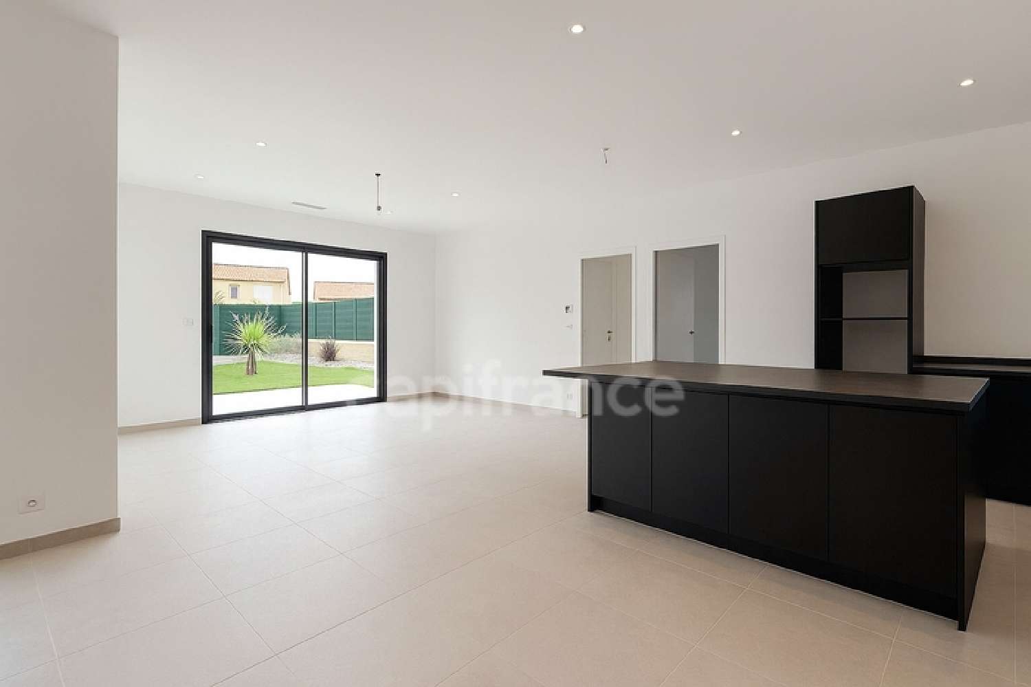 for sale villa Lespignan Hérault 5