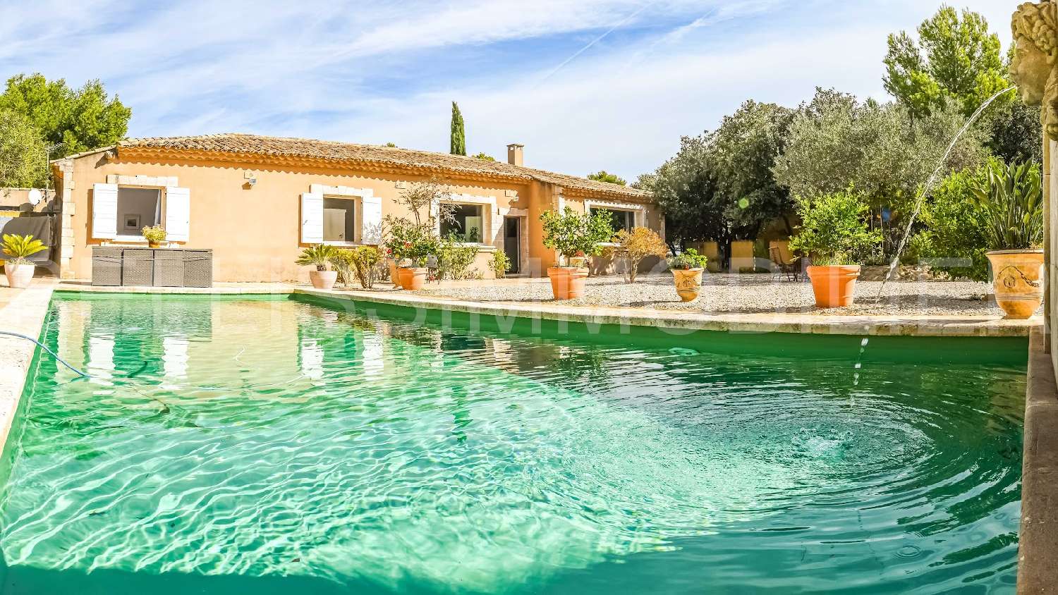  te koop villa Mouriès Bouches-du-Rhône 1