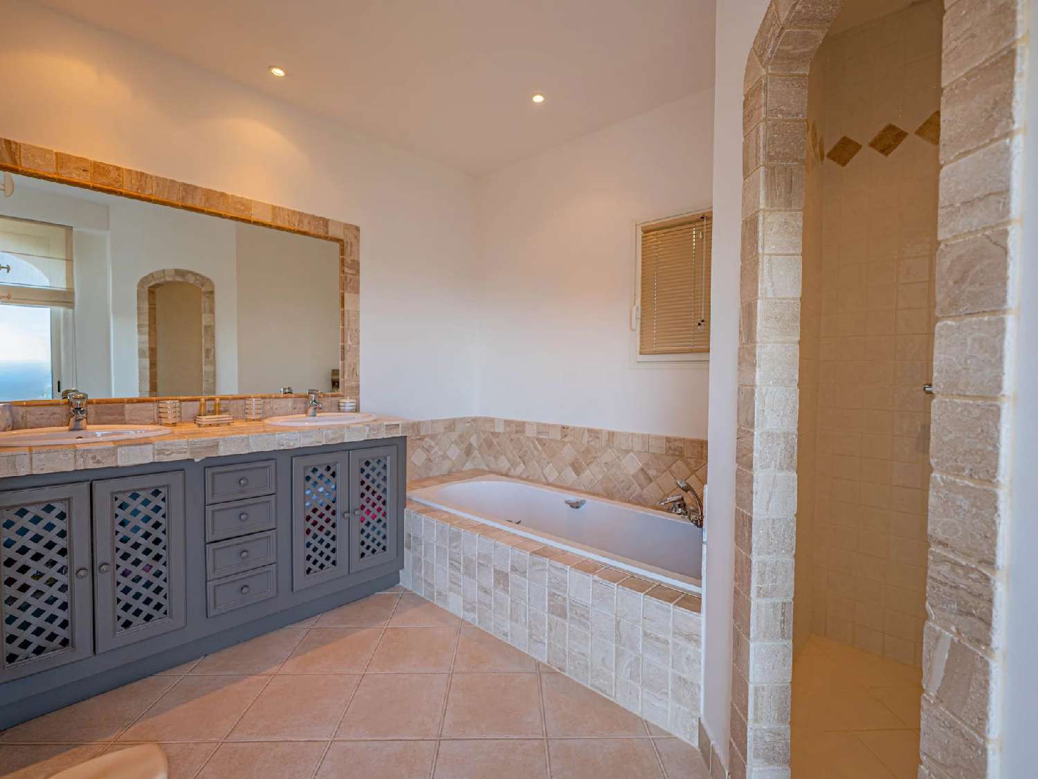  for sale villa Plan-de-la-Tour Var 8