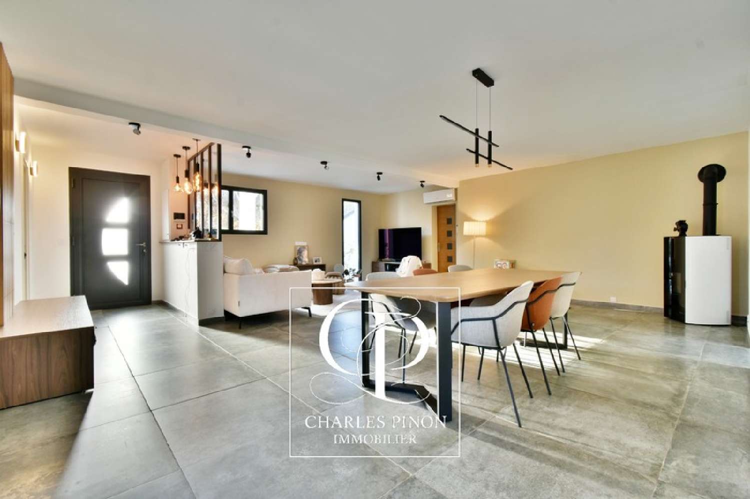  te koop villa Saint-Cannat Bouches-du-Rhône 5